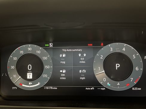 Certified 2026 Land Rover Range Rover Velar Dynamic SE AWD/4WD image 24