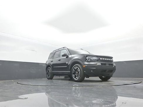 New 2025 Ford Bronco Sport Outer Banks image 25