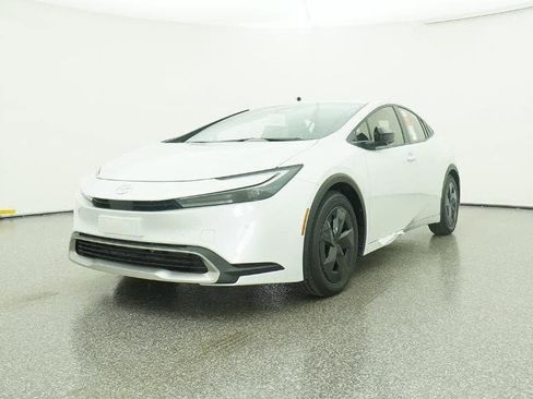 New 2026 Toyota Prius Plug-In Hybrid image 32