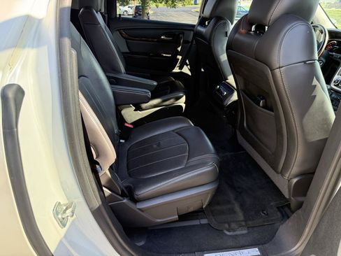 Used 2015 GMC Acadia Denali AWD/4WD image 27