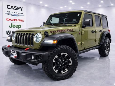 Used 2025 Jeep Wrangler Unlimited Rubicon AWD/4WD image 4