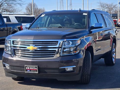 Used 2016 Chevrolet Suburban LTZ image 4