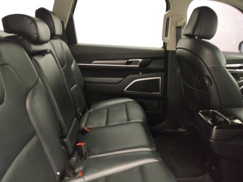 Used 2020 Kia Telluride LX image 19