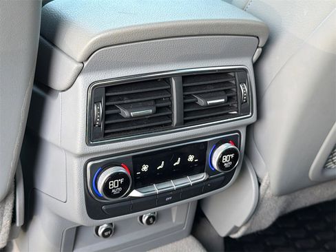 Used 2018 Audi Q7 3.0T Prestige w/ Prestige Package image 23