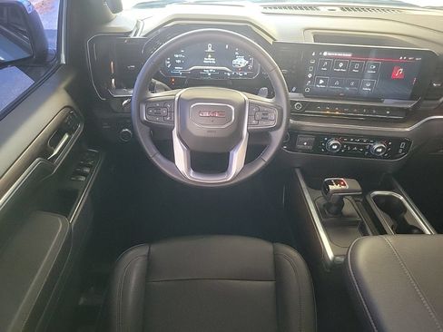 Certified 2023 GMC Sierra 1500 SLT w/ SLT Premium Plus Package AWD/4WD image 17