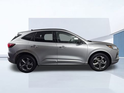 Used 2023 Ford Escape ST-Line image 8