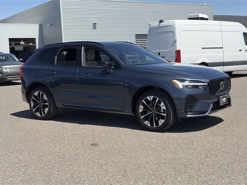 Certified 2026 Volvo XC60 B5 Plus AWD/4WD image 4