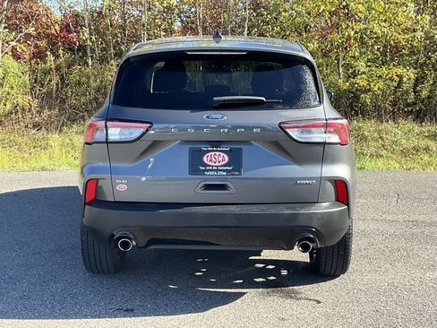 Used 2022 Ford Escape SE w/ SE Sport Appearance Package image 23
