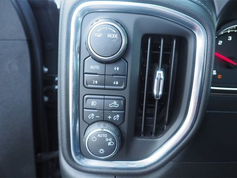 Used 2021 Chevrolet Silverado 1500 RST image 16