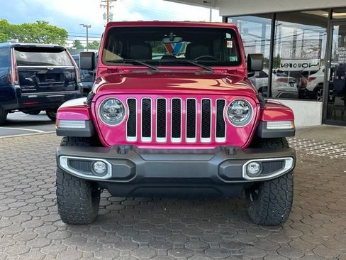 Used 2022 Jeep Wrangler Unlimited Sahara w/ LED Lighting Group AWD/4WD image 32