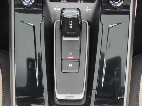 Certified 2026 Porsche 911 Carrera 4S AWD/4WD image 37