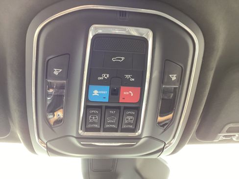 Used 2025 Jeep Grand Cherokee L Summit AWD/4WD image 24