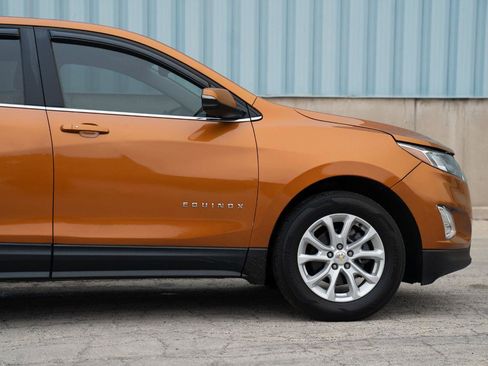 Used 2018 Chevrolet Equinox LT FWD image 11
