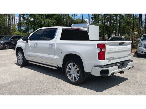 Certified 2025 Chevrolet Silverado 1500 High Country AWD/4WD image 7