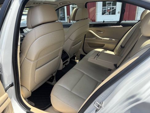 Used 2011 BMW 550i xDrive Sedan AWD/4WD image 10