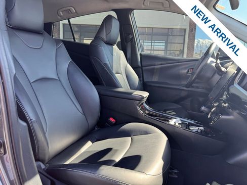 Used 2021 Toyota Prius Prime Limited w/ Carpet Mat Package (TMS) image 9