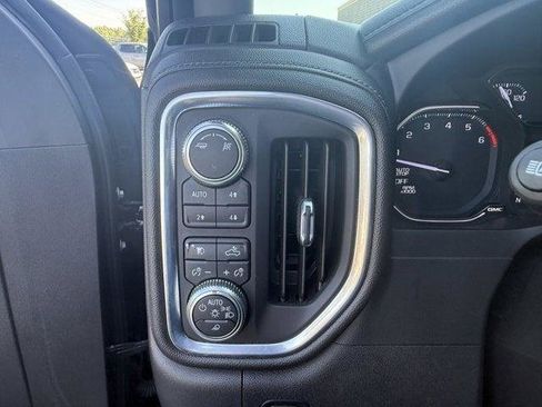 Used 2019 GMC Sierra 1500 SLT w/ SLT Premium Plus Package AWD/4WD image 22