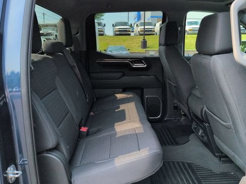 Used 2023 Chevrolet Silverado 1500 LT AWD/4WD image 29