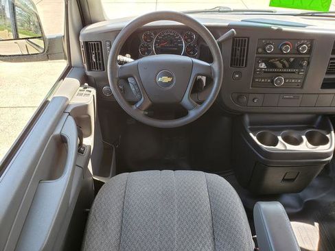 Used 2014 Chevrolet Express 1500 RWD image 15
