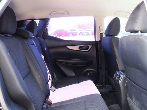 Used 2018 Nissan Rogue Sport S w/ S Appearance Package image 27