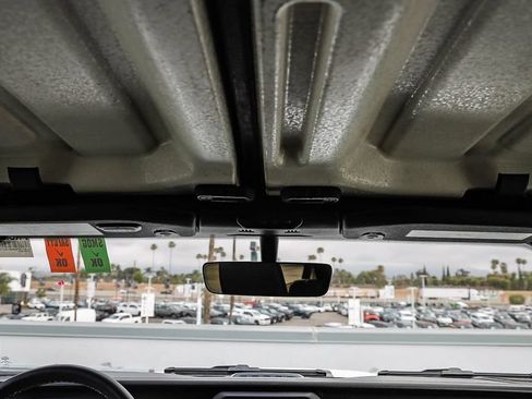 Used 2023 Jeep Wrangler Unlimited Sahara AWD/4WD image 19