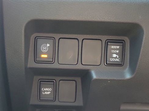 Used 2022 Nissan Frontier SV RWD image 28