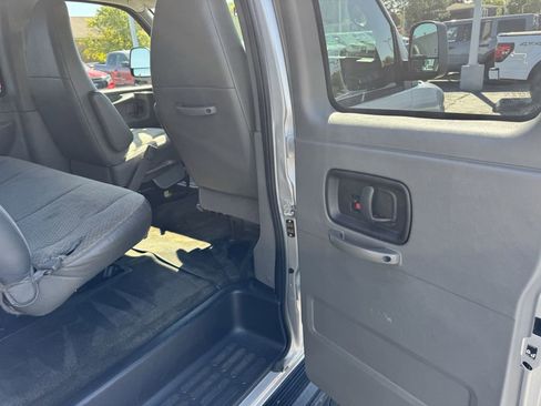 Used 2012 Chevrolet Express 3500 LT w/ LT Preferred Equipment Group image 15