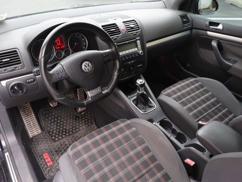 Used 2007 Volkswagen GTI 2-Door image 9