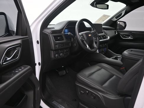 Used 2024 Chevrolet Tahoe LT w/ LT Signature Package RWD image 11