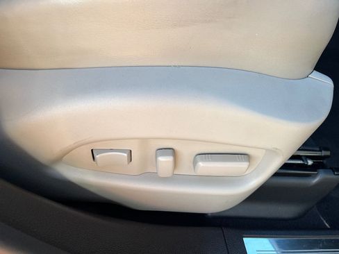 Used 2016 Cadillac SRX Luxury w/ Driver Awareness Package FWD image 39