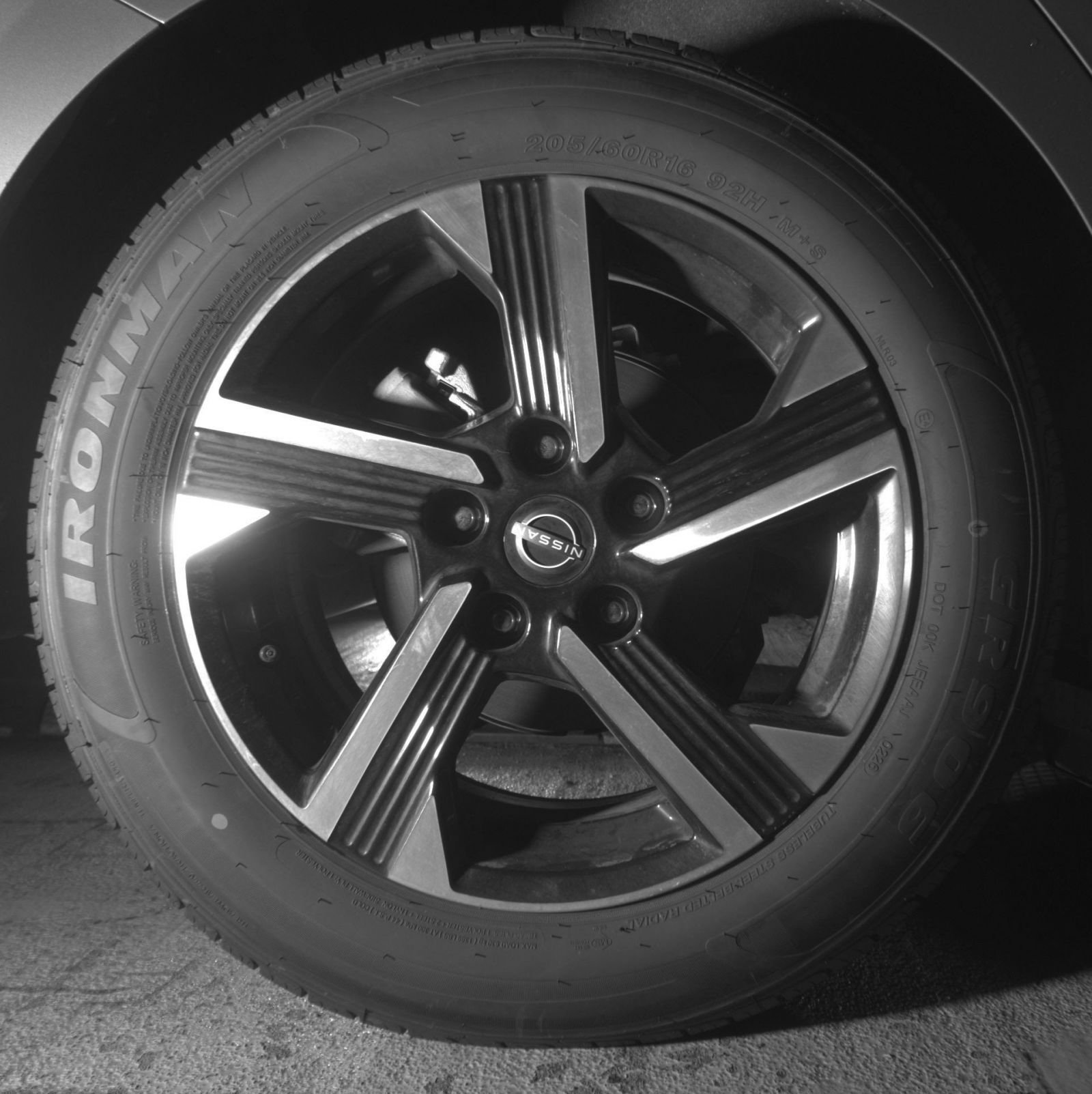 Used 2025 Nissan Sentra SV FWD image 18