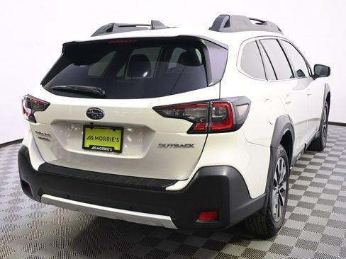 Used 2025 Subaru Outback Limited image 6