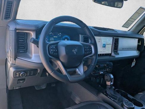 New 2025 Ford Bronco Outer Banks image 3