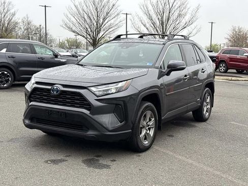 Used 2024 Toyota RAV4 XLE w/ Weather Package image 5