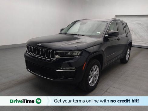 Used 2023 Jeep Grand Cherokee Limited RWD image 1