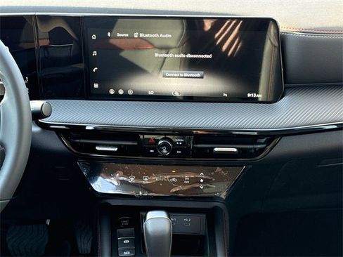 New 2026 Nissan Kicks SR image 13