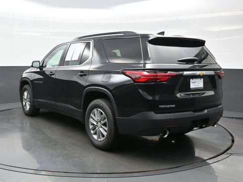 Used 2022 Chevrolet Traverse LT image 4