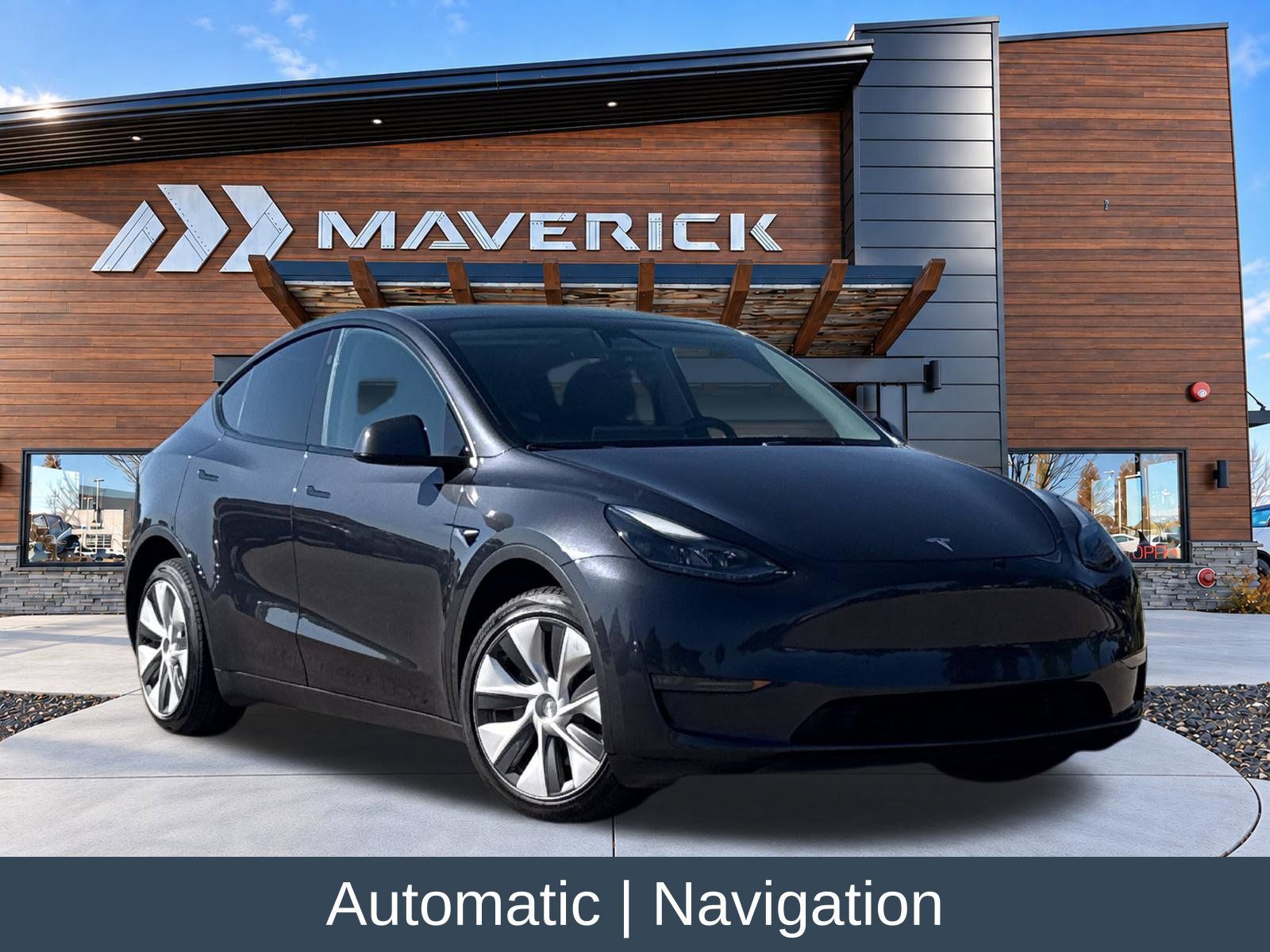 Used 2024 Tesla Model Y Long Range AWD/4WD image 1