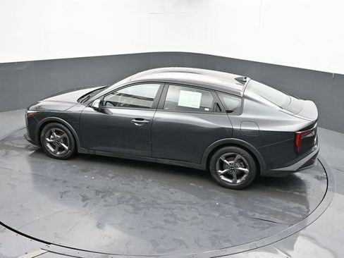 Used 2025 Kia K4 FWD image 40