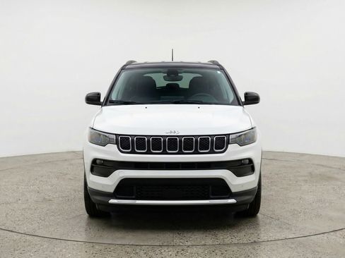 Used 2025 Jeep Compass Limited image 2