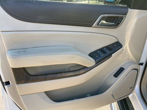 Used 2018 GMC Yukon Denali w/ Denali Ultimate Package image 5