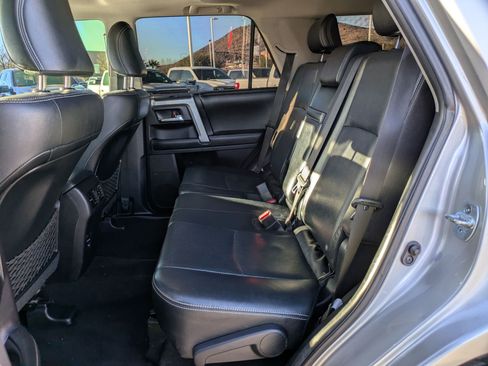 Used 2014 Toyota 4Runner Limited image 27