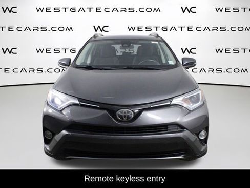 Used 2018 Toyota RAV4 XLE image 4