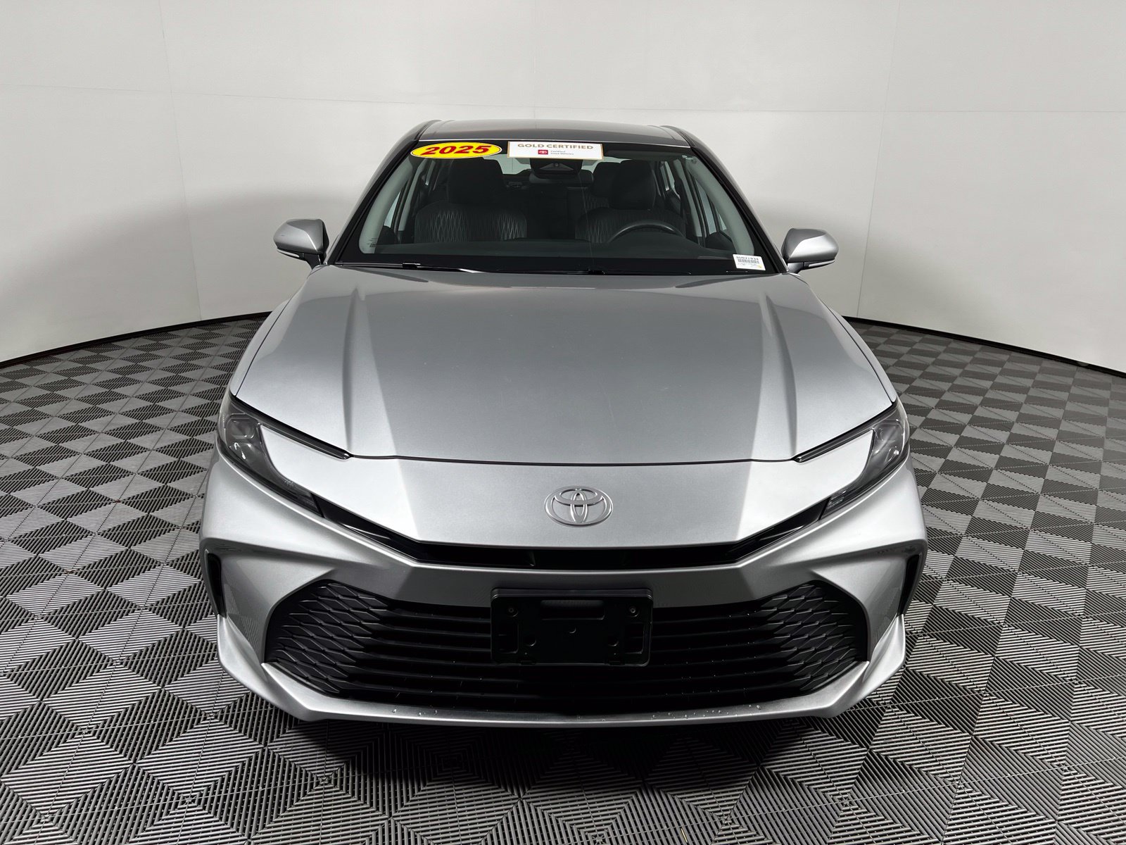 Certified 2025 Toyota Camry LE FWD image 2