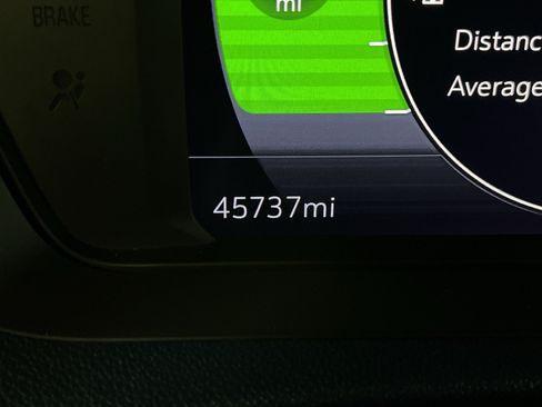 Used 2023 Chevrolet Bolt EUV Premier FWD image 17