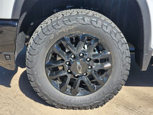 New 2026 Chevrolet Silverado 2500 LTZ w/ Trail Boss Package image 18