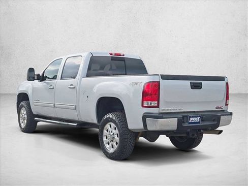 Used 2014 GMC Sierra 2500 SLT w/ SLT Convenience Package AWD/4WD image 7