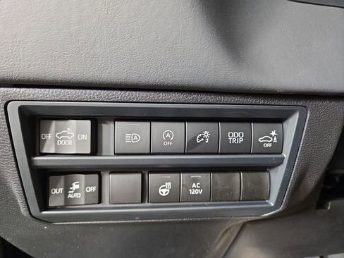 New 2026 Toyota Tundra Platinum AWD/4WD image 28