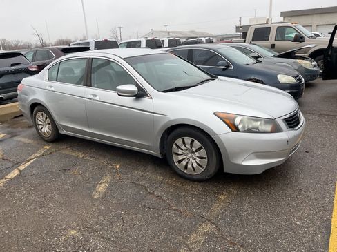 Used 2010 Honda Accord LX image 17