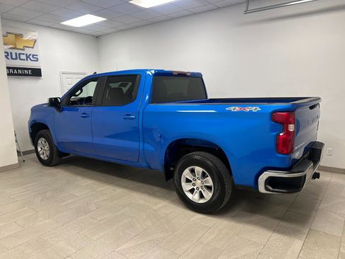 Used 2025 Chevrolet Silverado 1500 LT image 2